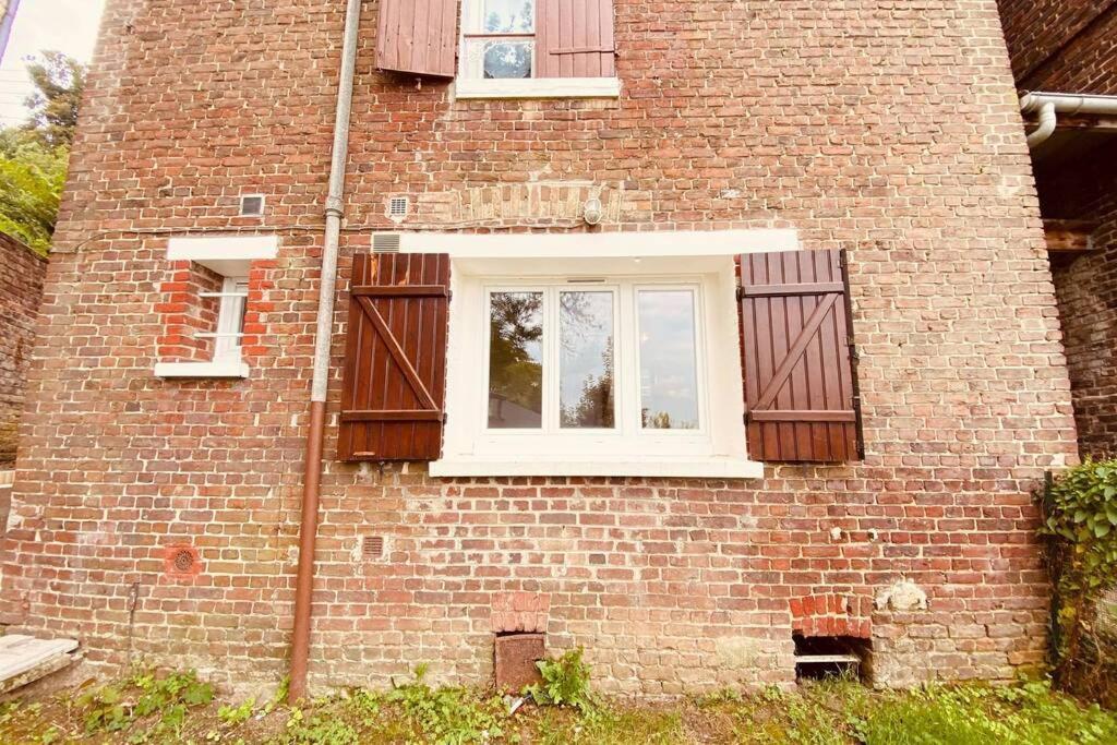 Appartement Cosy Avec Jardin Chaleureux Laon Exteriör bild